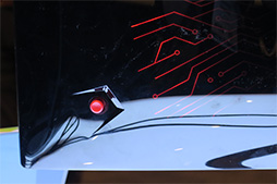 画像ギャラリー No.006のサムネイル画像 / ［CES 2018］MSIの新型湾曲ディスプレイは，ゲームの動作と連動するLEDイルミネーションに注目