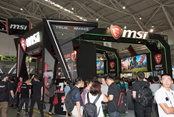 画像ギャラリー No.002のサムネイル画像 / ［COMPUTEX］MSIのゲーマー向けノートPCでAndroid用ゲームをプレイ可能になる!?