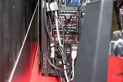 画像ギャラリー No.012のサムネイル画像 / ［COMPUTEX］MSIのゲーマー向けノートPCでAndroid用ゲームをプレイ可能になる!?