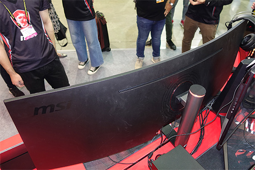 画像ギャラリー No.004のサムネイル画像 / ［COMPUTEX］MSIからもアスペクト比32：9の超横長ゲーマー向け液晶ディスプレイが登場