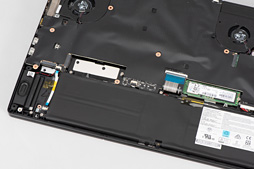 画像ギャラリー No.016のサムネイル画像 / 【PR】RTX 2080 Max-Q搭載で厚さ19mmのMSI「GS75 Stealth 8SG」徹底検証。これはバトロワのための薄型ノートPCだ