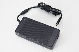 画像ギャラリー No.013のサムネイル画像 / 【PR】MSIのノートPC「Raider GE67 HX 12U」は，ハイエンドの性能を切実に求めるゲーマーやクリエイターに最適のゲームPCだ