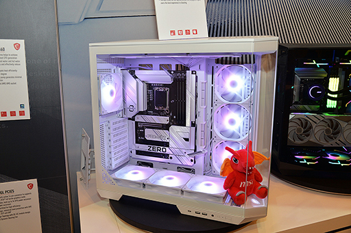 画像ギャラリー No.020のサムネイル画像 / 2024年のMSIは,Core Ultra搭載ノートや有機ELディスプレイに注力。新製品をまとめて紹介