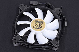 画像ギャラリー No.025のサムネイル画像 / 「MSI×モンハン20周年記念」コラボのPCパーツでゲームPCを自作！　ファン垂涎のPCでアイスボーンをプレイしてみた【PR】