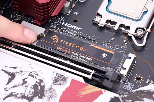 画像ギャラリー No.028のサムネイル画像 / 「MSI×モンハン20周年記念」コラボのPCパーツでゲームPCを自作！　ファン垂涎のPCでアイスボーンをプレイしてみた【PR】