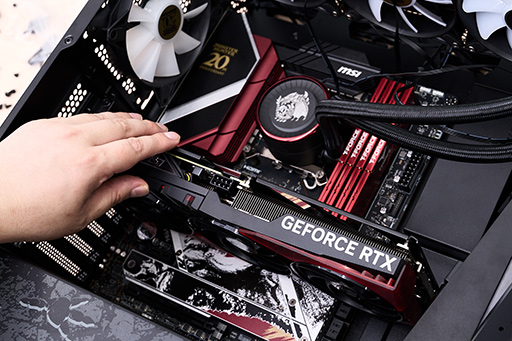 画像ギャラリー No.031のサムネイル画像 / 「MSI×モンハン20周年記念」コラボのPCパーツでゲームPCを自作！　ファン垂涎のPCでアイスボーンをプレイしてみた【PR】