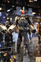 画像ギャラリー No.124のサムネイル画像 / [AOU2011]コードギアスからハイクオリティなC.C.＆カレンフィギュアが登場。「第23回プライズフェア 2011 SUMMER」フォトレポート（その1）