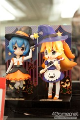 画像ギャラリー No.105のサムネイル画像 / 「ナミさん」「エヴァ6号機」「イカ娘」など，人気アニメのフィギュアがズラリ。「第24回プライズフェア」フォトレポート