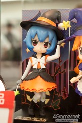 画像ギャラリー No.106のサムネイル画像 / 「ナミさん」「エヴァ6号機」「イカ娘」など，人気アニメのフィギュアがズラリ。「第24回プライズフェア」フォトレポート