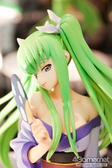 画像ギャラリー No.116のサムネイル画像 / 「ナミさん」「エヴァ6号機」「イカ娘」など，人気アニメのフィギュアがズラリ。「第24回プライズフェア」フォトレポート