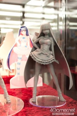 画像ギャラリー No.191のサムネイル画像 / 「ナミさん」「エヴァ6号機」「イカ娘」など,人気アニメのフィギュアがズラリ。「第24回プライズフェア」フォトレポート
