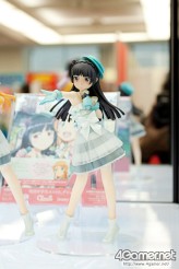 画像ギャラリー No.276のサムネイル画像 / 「ナミさん」「エヴァ6号機」「イカ娘」など，人気アニメのフィギュアがズラリ。「第24回プライズフェア」フォトレポート