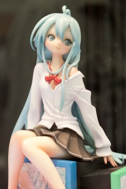 画像ギャラリー No.309のサムネイル画像 / 「ナミさん」「エヴァ6号機」「イカ娘」など,人気アニメのフィギュアがズラリ。「第24回プライズフェア」フォトレポート