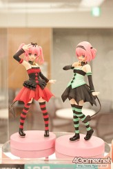 画像ギャラリー No.397のサムネイル画像 / 「ナミさん」「エヴァ6号機」「イカ娘」など，人気アニメのフィギュアがズラリ。「第24回プライズフェア」フォトレポート