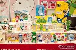 画像ギャラリー No.498のサムネイル画像 / 「ナミさん」「エヴァ6号機」「イカ娘」など，人気アニメのフィギュアがズラリ。「第24回プライズフェア」フォトレポート
