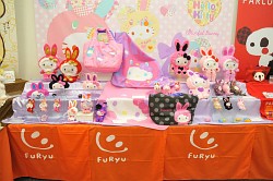 画像ギャラリー No.289のサムネイル画像 / トロ＆クロまさかの俺妹コラボなど，注目アイテムが続々登場。最新プライズがズラリと並んだ「第28回 プライズフェア」フォトレポート