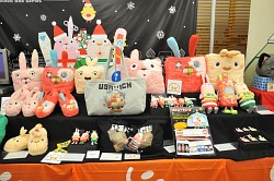画像ギャラリー No.302のサムネイル画像 / トロ＆クロまさかの俺妹コラボなど，注目アイテムが続々登場。最新プライズがズラリと並んだ「第28回 プライズフェア」フォトレポート