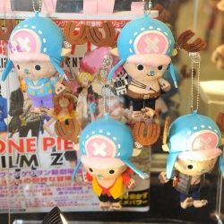 画像ギャラリー No.040のサムネイル画像 / 女性向けアイテムも続々登場。「ワンピース」「銀魂」「薄桜鬼」などに人気が集まった「第30回プライズフェア 2013 SPRING」フォトレポート