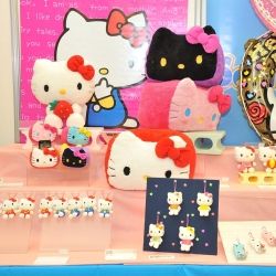 画像ギャラリー No.151のサムネイル画像 / 女性向けアイテムも続々登場。「ワンピース」「銀魂」「薄桜鬼」などに人気が集まった「第30回プライズフェア 2013 SPRING」フォトレポート