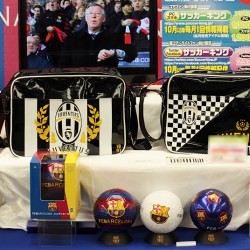 画像ギャラリー No.235のサムネイル画像 / 「進撃の巨人」や「艦これ」グッズが早くも登場。フィギュアからグッズまでズラりと並んだ「第33回プライズフェア」フォトレポート