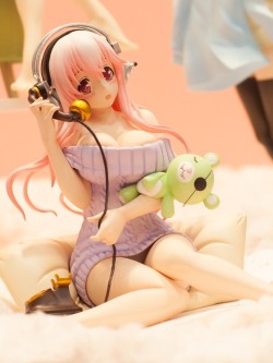 画像ギャラリー No.025のサムネイル画像 / 「艦これ」「パズドラ」「ラブライブ!」グッズ&フィギュアが百花繚乱。気になるアイテムがてんこ盛りだった「第35回 プライズフェア」レポート