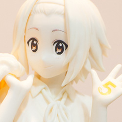 画像ギャラリー No.051のサムネイル画像 / 「艦これ」「パズドラ」「ラブライブ！」グッズ＆フィギュアが百花繚乱。気になるアイテムがてんこ盛りだった「第35回 プライズフェア」レポート
