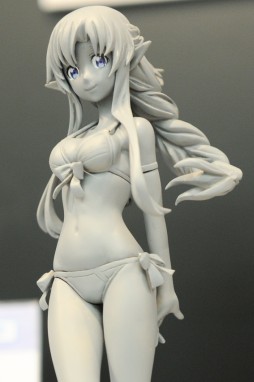 画像ギャラリー No.018のサムネイル画像 / 夏の終わりに水着フィギュアが大豊作。年明け登場の新作グッズが勢揃いした「第37回プライズフェア」フォトレポート