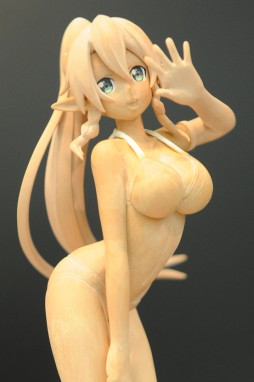 画像ギャラリー No.019のサムネイル画像 / 夏の終わりに水着フィギュアが大豊作。年明け登場の新作グッズが勢揃いした「第37回プライズフェア」フォトレポート