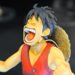 画像ギャラリー No.041のサムネイル画像 / 夏の終わりに水着フィギュアが大豊作。年明け登場の新作グッズが勢揃いした「第37回プライズフェア」フォトレポート