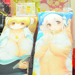 画像ギャラリー No.269のサムネイル画像 / 夏の終わりに水着フィギュアが大豊作。年明け登場の新作グッズが勢揃いした「第37回プライズフェア」フォトレポート