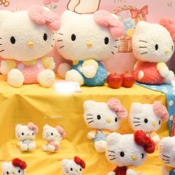 画像ギャラリー No.148のサムネイル画像 / 夏登場のプライズアイテムが勢揃い。大型フィギュアからファンシー系まで取揃えられた「第39回プライズフェア」レポート
