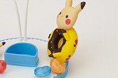 画像ギャラリー No.006のサムネイル画像 / スイーツに囲まれて幸せそうな「ピカチュウ」のフィギュアなどがプライズで登場