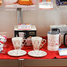 画像ギャラリー No.009のサムネイル画像 / 「第55回プライズフェア」フォトレポート(その2):ジャンプ系やゲームキャラが勢揃いのバンプレスト/タイトー/エイコーブースを紹介