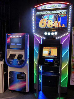 画像ギャラリー No.003のサムネイル画像 / [AOU2011]リズムアクション“BEMANI”シリーズの最新作がズラリ。KONAMIブース＆ステージイベントレポート