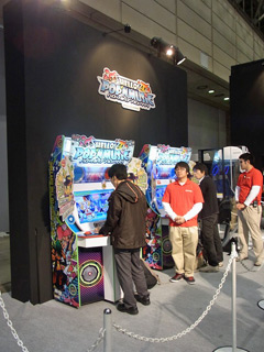 画像ギャラリー No.026のサムネイル画像 / [AOU2011]リズムアクション“BEMANI”シリーズの最新作がズラリ。KONAMIブース＆ステージイベントレポート