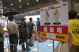 画像ギャラリー No.014のサムネイル画像 / 大勢のファンが詰め掛けた「スーパーロボット大戦L」スペシャルステージ。キャラホビ2010,バンダイナムコゲームスブースレポート