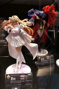 画像ギャラリー No.016のサムネイル画像 / 大勢のファンが詰め掛けた「スーパーロボット大戦L」スペシャルステージ。キャラホビ2010,バンダイナムコゲームスブースレポート