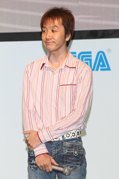 画像ギャラリー No.003のサムネイル画像 / ［TGS 2010］従来シリーズとは一味違った世界観とダブルヒロインが特徴的。「戦場のヴァルキュリア3」声優トークショウをレポート