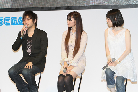 画像ギャラリー No.007のサムネイル画像 / ［TGS 2010］従来シリーズとは一味違った世界観とダブルヒロインが特徴的。「戦場のヴァルキュリア3」声優トークショウをレポート