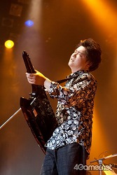画像ギャラリー No.030のサムネイル画像 / 「サガ」や「聖剣伝説」のバトル曲がバンドサウンドに生まれ変わった! 伊藤賢治氏のライブ「THE NEXT STAGE 〜gentle echo meeting 3〜」レポート