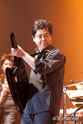 画像ギャラリー No.036のサムネイル画像 / 「サガ」や「聖剣伝説」のバトル曲がバンドサウンドに生まれ変わった! 伊藤賢治氏のライブ「THE NEXT STAGE 〜gentle echo meeting 3〜」レポート