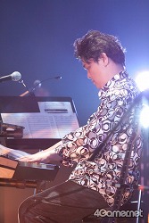 画像ギャラリー No.072のサムネイル画像 / 「サガ」や「聖剣伝説」のバトル曲がバンドサウンドに生まれ変わった! 伊藤賢治氏のライブ「THE NEXT STAGE 〜gentle echo meeting 3〜」レポート