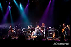 画像ギャラリー No.095のサムネイル画像 / 「サガ」や「聖剣伝説」のバトル曲がバンドサウンドに生まれ変わった! 伊藤賢治氏のライブ「THE NEXT STAGE 〜gentle echo meeting 3〜」レポート