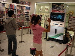 画像ギャラリー No.006のサムネイル画像 / 「DanceEvolution」，10月30日開催の店頭体験会の様子が公開