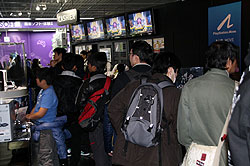 画像ギャラリー No.015のサムネイル画像 / 発売間近の「ガンダム無双3」店頭体験会にて，プロデューサーがトークとデモプレイを披露。「アニメでもリアル調の追及でもなく，ゲームだからできるガンダムの表現」