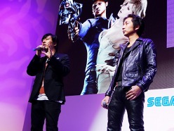 画像ギャラリー No.002のサムネイル画像 / ［TGS 2011］“Sexy & Bloody”なアクションゲーム「シャドウ オブ ザ ダムド」のスペシャルステージに，浅野忠信さんと我修院達也さんが登場