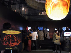 画像ギャラリー No.012のサムネイル画像 / ［TGS 2011］月面で白刃取りをしたら，なぜか地球に辿り着いていた。「ASURA'S WRATH」プレイレポート
