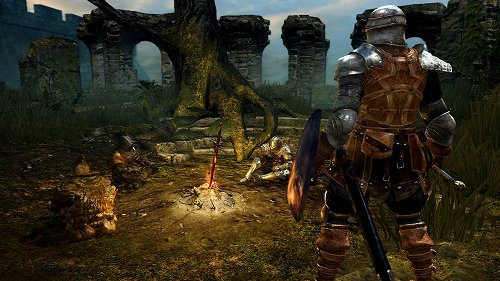 画像ギャラリー No.001のサムネイル画像 / 「DARK SOULS」では回復アイテム連打によるゴリ押し戦闘は不可能？　攻略に欠かせない「篝火」システムを紹介