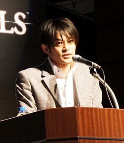 画像ギャラリー No.006のサムネイル画像 / 志半ばで敗れ去っていくプレイヤーに宮崎ディレクターもニヤリ。「DARK SOULS」（ダークソウル）先行体験イベントをレポート