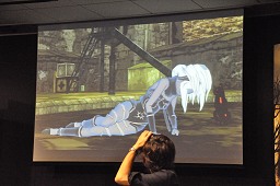 画像ギャラリー No.020のサムネイル画像 / 「ICO」での崩れる橋のシーンは，「この先も手を繋いでくださいね」というメッセージ。上田文人氏も登場した「ICO」「ワンダと巨像」プレミアムイベントをレポート